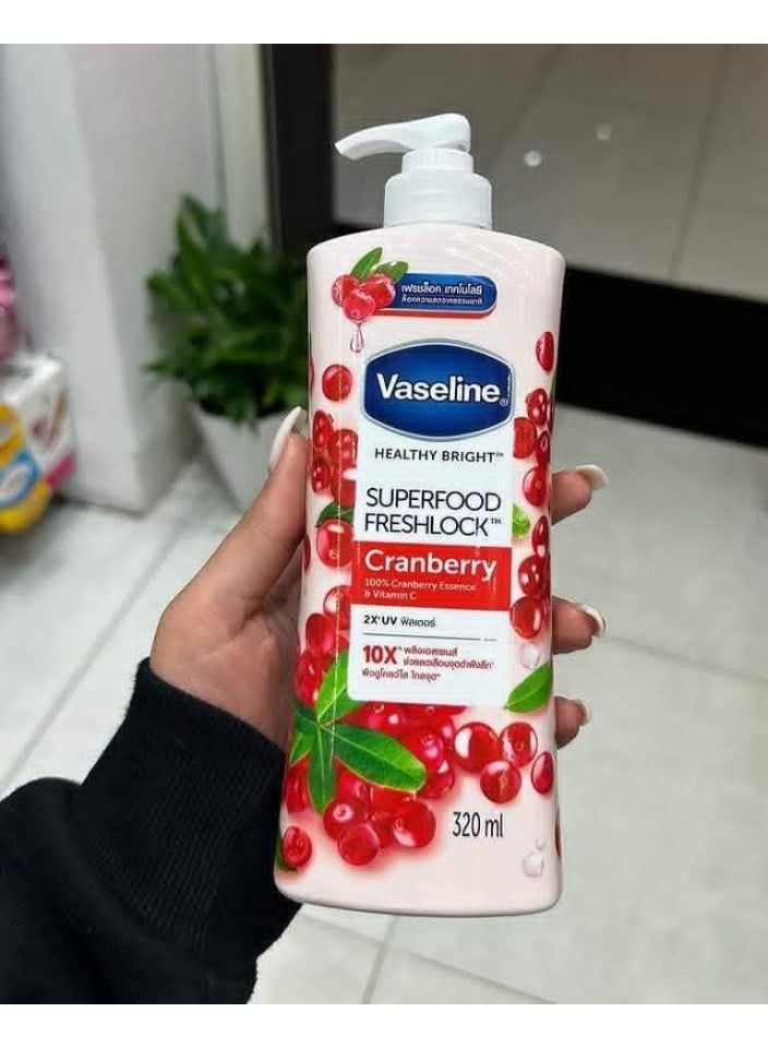Vaseline Superfood Freshlock Cranberry Lotion 320ml - Image 1